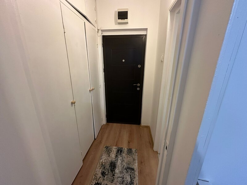 Berceni, Turnu Magurele, Obregia, bloc stradal, mobilata, utilata